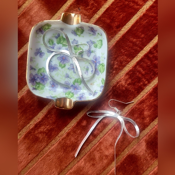 Vintage Jewelry - Vintage Silver Earrings